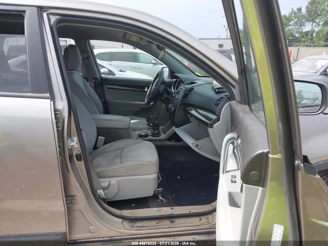 45678225 :رقم المزاد ، 5XYKT3A17BG040775 vin ، 2011 Kia Sorento Lx مزاد بيع