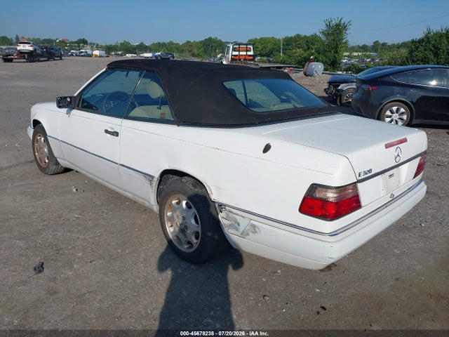 Продаж на аукціоні авто 1995 Mercedes-benz E 320, vin: WDBEA66EXSC268305, номер лоту: 45678238