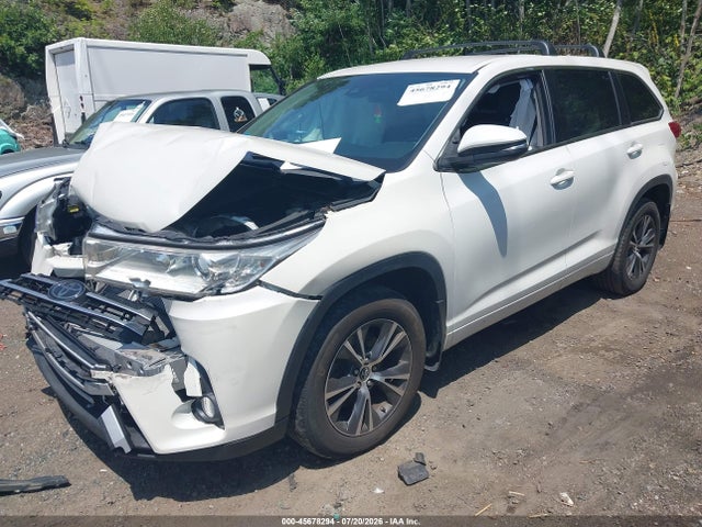 Продаж на аукціоні авто 2017 Toyota Highlander Le Plus, vin: 5TDBZRFHXHS420325, номер лоту: 45678294