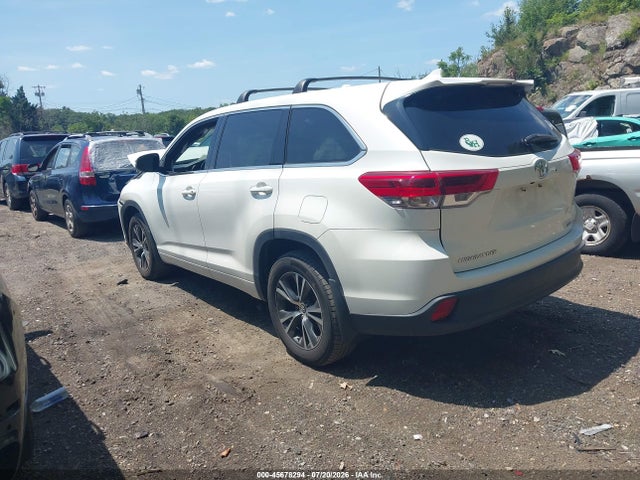Продаж на аукціоні авто 2017 Toyota Highlander Le Plus, vin: 5TDBZRFHXHS420325, номер лоту: 45678294