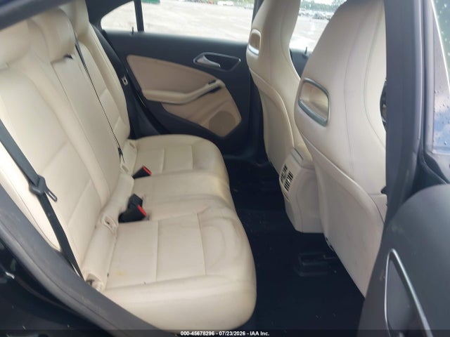 2014 Mercedes-benz Cla 250 მანქანა იყიდება აუქციონზე, vin: WDDSJ4EB9EN103716, აუქციონის ნომერი: 45678296