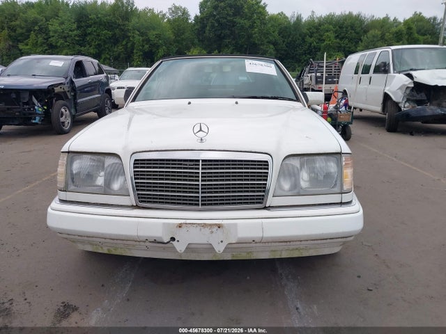 45678300 :رقم المزاد ، WDBEA66E8SC272398 vin ، 1995 Mercedes-benz E 320 مزاد بيع