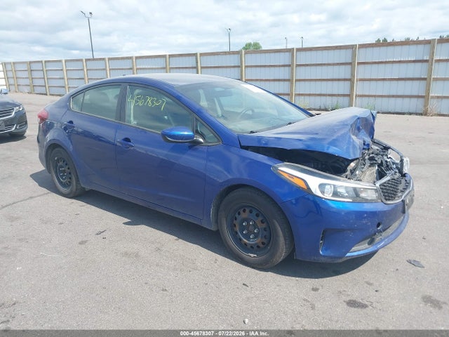 45678307 :رقم المزاد ، 3KPFK4A73HE158293 vin ، 2017 Kia Forte Lx مزاد بيع