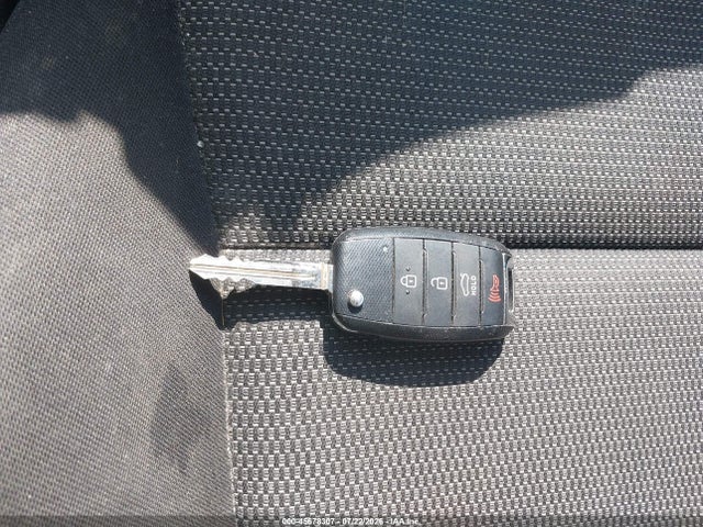 45678307 :رقم المزاد ، 3KPFK4A73HE158293 vin ، 2017 Kia Forte Lx مزاد بيع