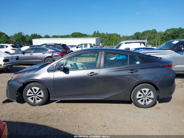 Toyota Prius Three 2016 JTDKARFU9G3011138 Image 14