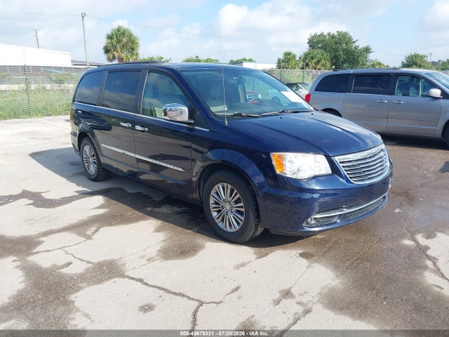 Продаж на аукціоні авто 2016 Chrysler Town & Country Touring-l Anniversary Edition, vin: 2C4RC1CG2GR104440, номер лоту: 45678331