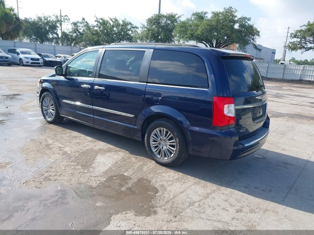 Продаж на аукціоні авто 2016 Chrysler Town & Country Touring-l Anniversary Edition, vin: 2C4RC1CG2GR104440, номер лоту: 45678331