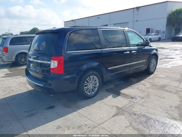 Продаж на аукціоні авто 2016 Chrysler Town & Country Touring-l Anniversary Edition, vin: 2C4RC1CG2GR104440, номер лоту: 45678331
