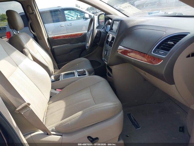Продаж на аукціоні авто 2016 Chrysler Town & Country Touring-l Anniversary Edition, vin: 2C4RC1CG2GR104440, номер лоту: 45678331