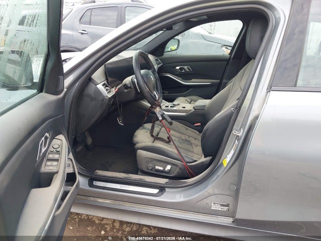Продаж на аукціоні авто 2023 Bmw 330i, vin: 3MW69FF07P8D24067, номер лоту: 45678342