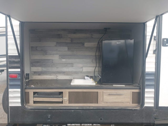 2022 Keystone Rv Zinger მანქანა იყიდება აუქციონზე, vin: 4YDTZRR25NS370204, აუქციონის ნომერი: 45678353