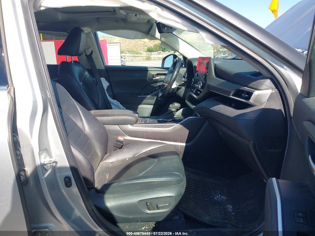 Toyota Highlander Xle 2022 5TDHZRAH1NS103515 Image 5