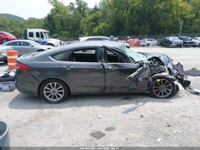 Продажа на аукционе авто 2017 Ford Fusion Se, vin: 3FA6P0H79HR402298, номер лота: 45678464