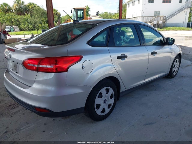 45678469 :رقم المزاد ، 1FADP3E25JL208079 vin ، 2018 Ford Focus S مزاد بيع