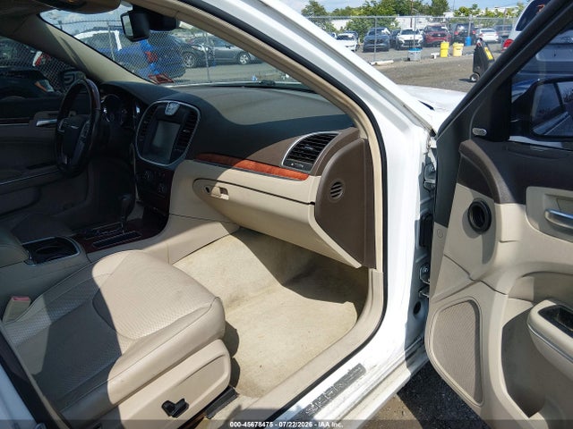 45678475 :رقم المزاد ، 2C3CA6CT9BH559701 vin ، 2011 Chrysler 300c مزاد بيع