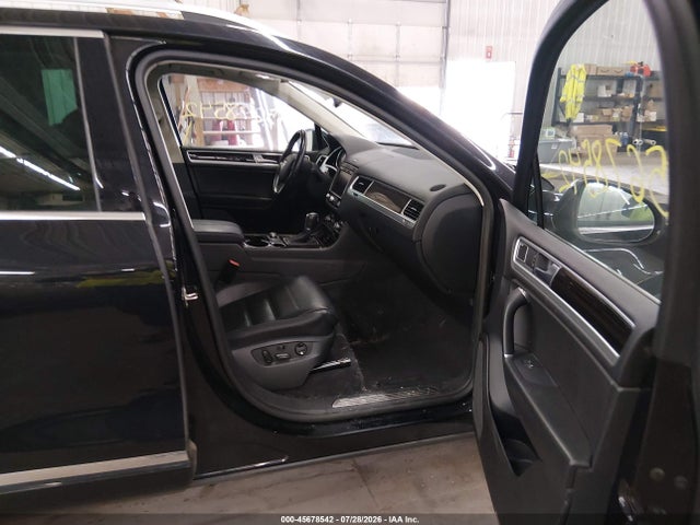 2016 Volkswagen Touareg Tdi Executive მანქანა იყიდება აუქციონზე, vin: WVGEP9BP2GD003304, აუქციონის ნომერი: 45678542