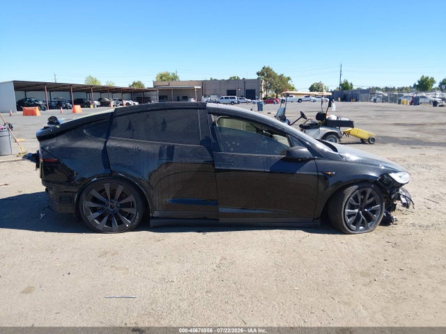 2022 Tesla Model X Plaid Tri Motor All-wheel Drive მანქანა იყიდება აუქციონზე, vin: 7SAXCBE67NF337873, აუქციონის ნომერი: 45678556