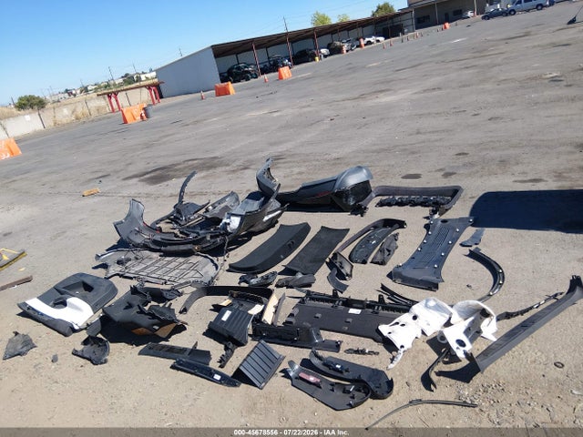 2022 Tesla Model X Plaid Tri Motor All-wheel Drive მანქანა იყიდება აუქციონზე, vin: 7SAXCBE67NF337873, აუქციონის ნომერი: 45678556