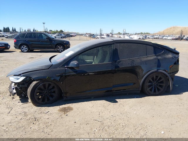 2022 Tesla Model X Plaid Tri Motor All-wheel Drive მანქანა იყიდება აუქციონზე, vin: 7SAXCBE67NF337873, აუქციონის ნომერი: 45678556