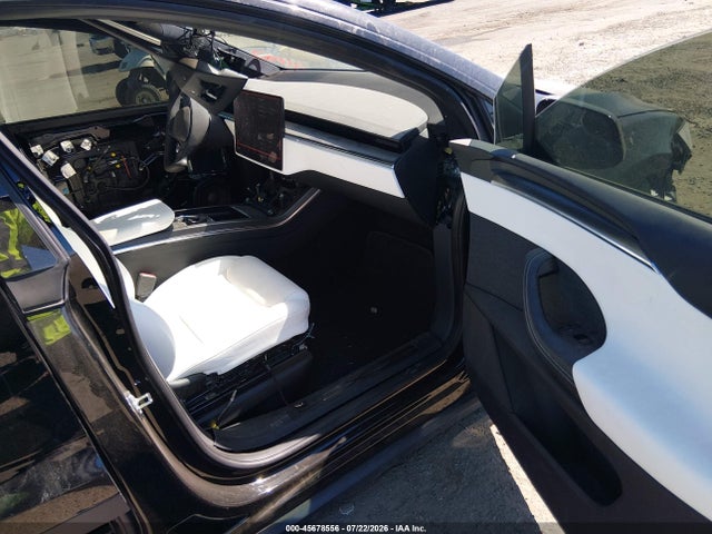 2022 Tesla Model X Plaid Tri Motor All-wheel Drive მანქანა იყიდება აუქციონზე, vin: 7SAXCBE67NF337873, აუქციონის ნომერი: 45678556