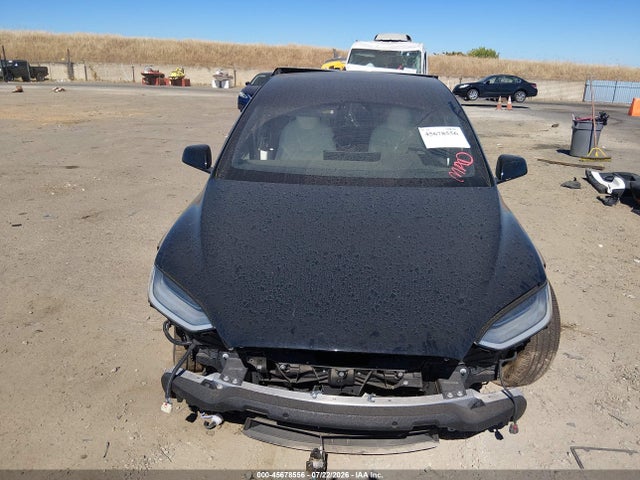 2022 Tesla Model X Plaid Tri Motor All-wheel Drive მანქანა იყიდება აუქციონზე, vin: 7SAXCBE67NF337873, აუქციონის ნომერი: 45678556