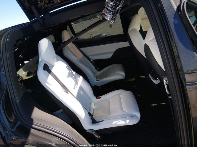 2022 Tesla Model X Plaid Tri Motor All-wheel Drive მანქანა იყიდება აუქციონზე, vin: 7SAXCBE67NF337873, აუქციონის ნომერი: 45678556