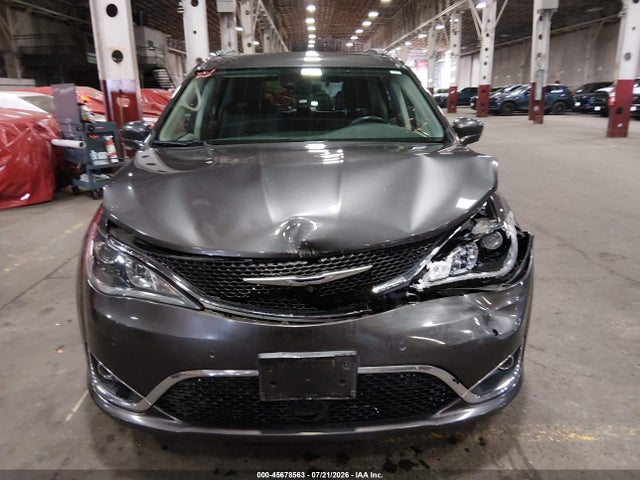 45678563 :رقم المزاد ، 2C4RC1EG4JR121924 vin ، 2018 Chrysler Pacifica Touring L Plus مزاد بيع