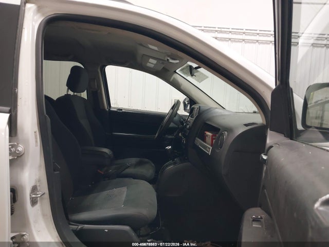 Auction sale of the 2014 Jeep Compass Sport, vin: 1C4NJDBB0ED538402, lot number: 45678583