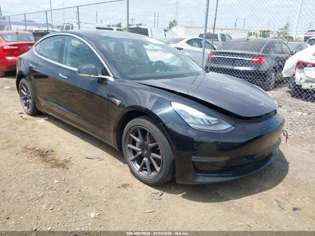 45678629 :رقم المزاد ، 5YJ3E1EB2KF208724 vin ، 2019 Tesla Model 3 Long Range/performance مزاد بيع