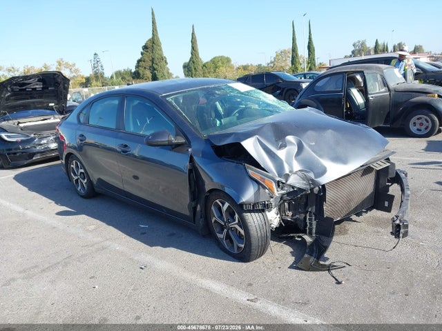 45678678 :رقم المزاد ، 3KPF24AD0ME297149 vin ، 2021 Kia Forte Lxs مزاد بيع