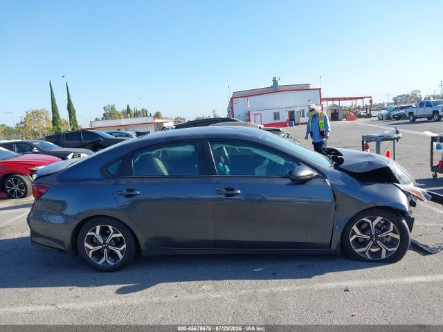 2021 Kia Forte Lxs მანქანა იყიდება აუქციონზე, vin: 3KPF24AD0ME297149, აუქციონის ნომერი: 45678678