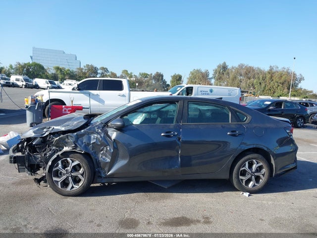 2021 Kia Forte Lxs მანქანა იყიდება აუქციონზე, vin: 3KPF24AD0ME297149, აუქციონის ნომერი: 45678678