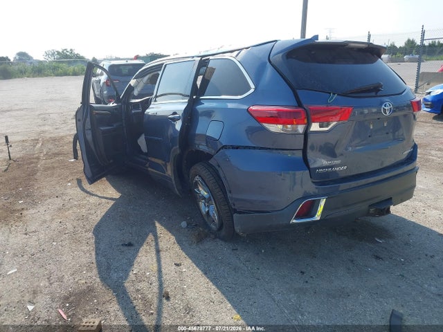 2017 Toyota Highlander Limited Platinum მანქანა იყიდება აუქციონზე, vin: 5TDDZRFH9HS380960, აუქციონის ნომერი: 45678777