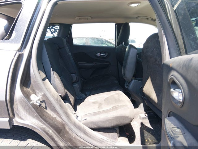 Jeep Cherokee Latitude 2016 1C4PJMCS3GW263316 Image 8