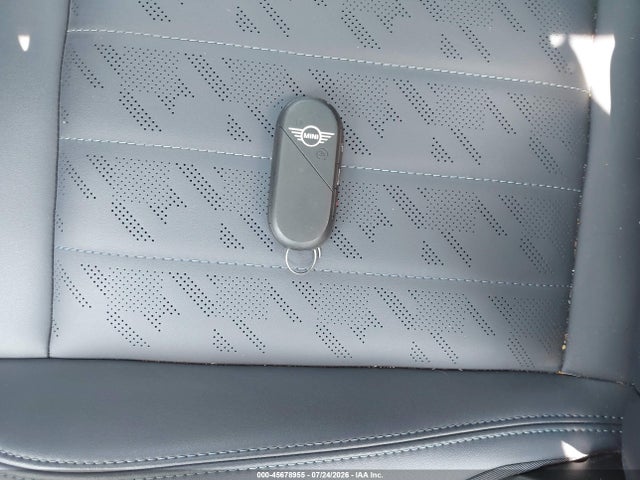 Продажа на аукционе авто 2025 Mini Hardtop Cooper S, vin: WMW23GD06S2W98590, номер лота: 45678955
