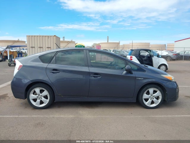 45678975 :رقم المزاد ، JTDKN3DU8D1705122 vin ، 2013 Toyota Prius Five/four/three/three Se/two مزاد بيع