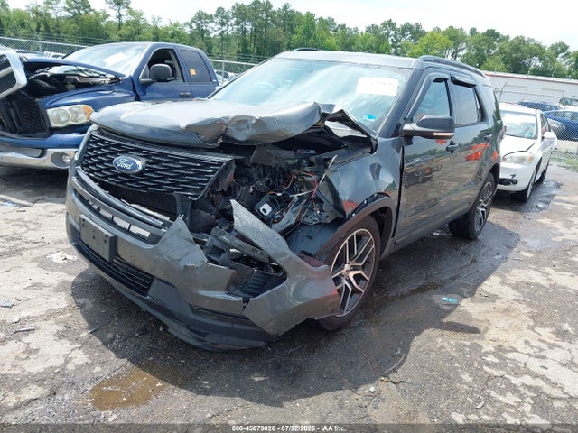 Ford EXPLORER SPORT 2018 1FM5K8GT9JGA77131 Image 2