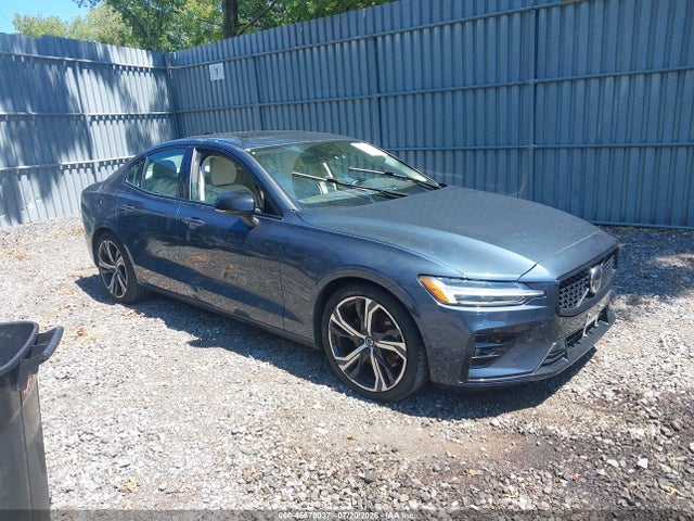 Aukcja sprzedaży 2024 Volvo S60 B5 Core Dark Theme, vin: 7JRL12FK3RG327609, numer aukcji: 45679037