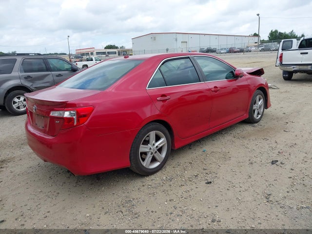 45679040 :رقم المزاد ، 4T1BF1FK3CU577281 vin ، 2012 Toyota Camry Se مزاد بيع