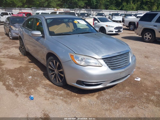 Продаж на аукціоні авто 2012 Chrysler 200 Touring, vin: 1C3CCBBB0CN146182, номер лоту: 45679067