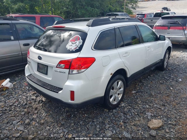 45679070 :رقم المزاد ، 4S4BRCCC6A3368863 vin ، 2010 Subaru Outback 2.5i Premium مزاد بيع