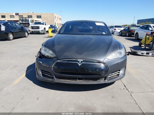 45679097 :رقم المزاد ، 5YJSA1E44FF103892 vin ، 2015 Tesla Model S 85d/p85d مزاد بيع