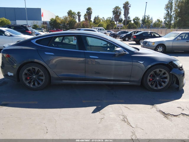 45679097 :رقم المزاد ، 5YJSA1E44FF103892 vin ، 2015 Tesla Model S 85d/p85d مزاد بيع