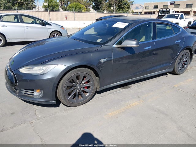 45679097 :رقم المزاد ، 5YJSA1E44FF103892 vin ، 2015 Tesla Model S 85d/p85d مزاد بيع