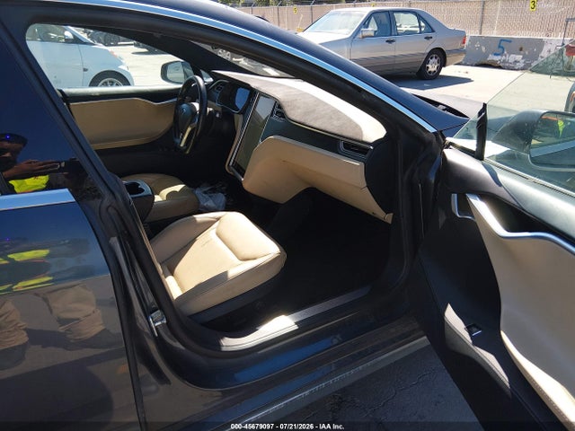45679097 :رقم المزاد ، 5YJSA1E44FF103892 vin ، 2015 Tesla Model S 85d/p85d مزاد بيع