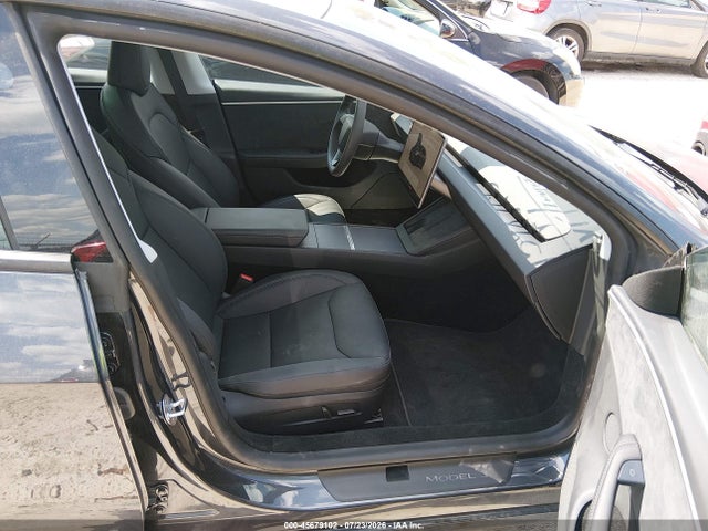 45679102 :رقم المزاد ، 5YJ3E1EB4SF959890 vin ، 2025 Tesla Model 3 Long Range All-wheel Drive مزاد بيع