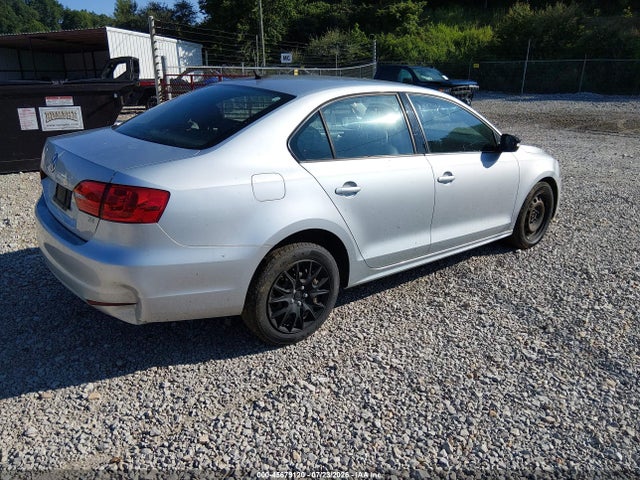 2014 Volkswagen Jetta 1.8t Se მანქანა იყიდება აუქციონზე, vin: 3VWD17AJ3EM246296, აუქციონის ნომერი: 45679120
