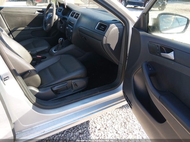 2014 Volkswagen Jetta 1.8t Se მანქანა იყიდება აუქციონზე, vin: 3VWD17AJ3EM246296, აუქციონის ნომერი: 45679120