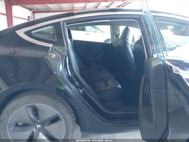 Продаж на аукціоні авто 2018 Tesla Model 3 Long Range/mid Range, vin: 5YJ3E1EA1JF059406, номер лоту: 45679122