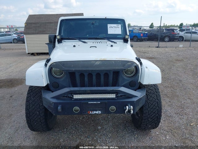 2013 Jeep Wrangler Unlimited Sahara მანქანა იყიდება აუქციონზე, vin: 1C4BJWEG5DL666886, აუქციონის ნომერი: 45679151